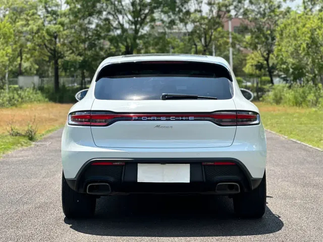 Porsche Macan — Фото автомобиля 6