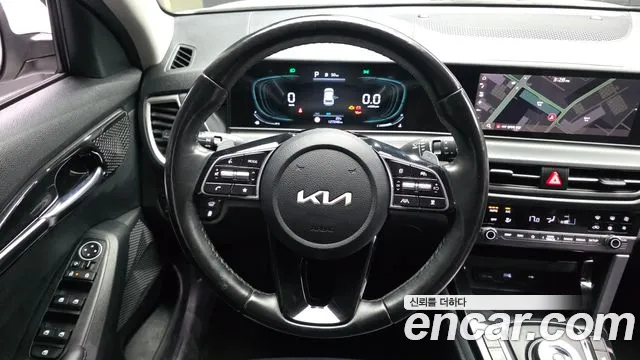 Kia Seltos — Фото автомобиля 19