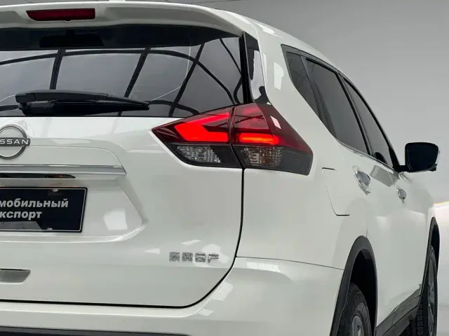 Nissan X-Trail — Фото автомобиля 7