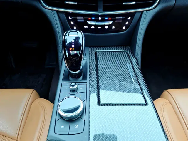Cadillac CT6 — Фото автомобиля 12