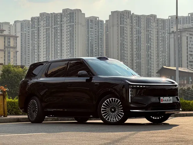 IM Motors LS8 — Фото автомобиля 3