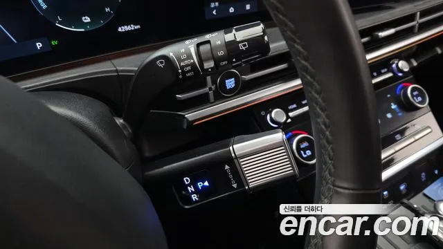 Hyundai Santafe — Фото автомобиля 9