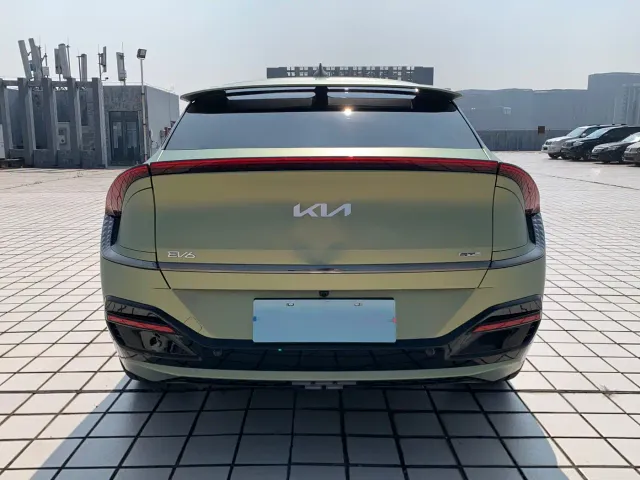 Kia EV6 — Фото автомобиля 5