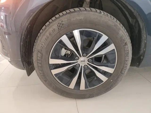 Volvo XC60 — Фото автомобиля 22