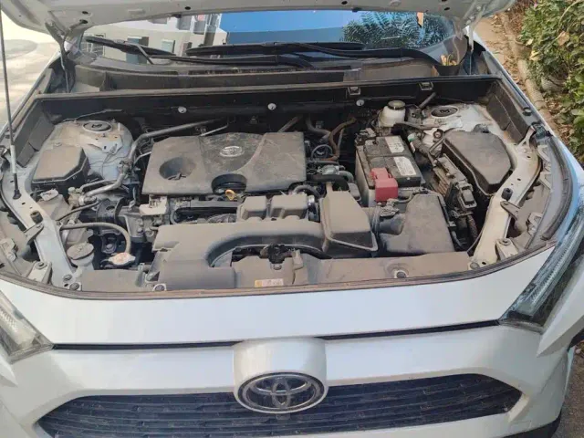 Toyota RAV4 — Фото автомобиля 10