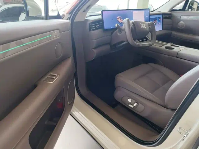 IM Motors LS6 — Фото автомобиля 15
