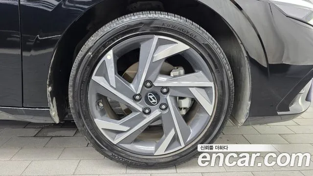 Hyundai Avante — Фото автомобиля 6