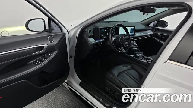 Hyundai Sonata — Фото автомобиля 15