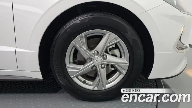 Hyundai Sonata Sonata (DN8) 2.0 LPG(Для проката) — Фото автомобиля 21