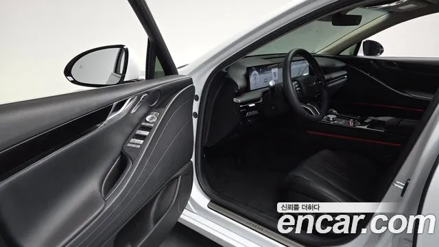 Genesis G80 Бензин 2.5 турбо AWD — Фото автомобиля 8