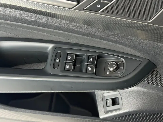 Volkswagen Passat — Фото автомобиля 11