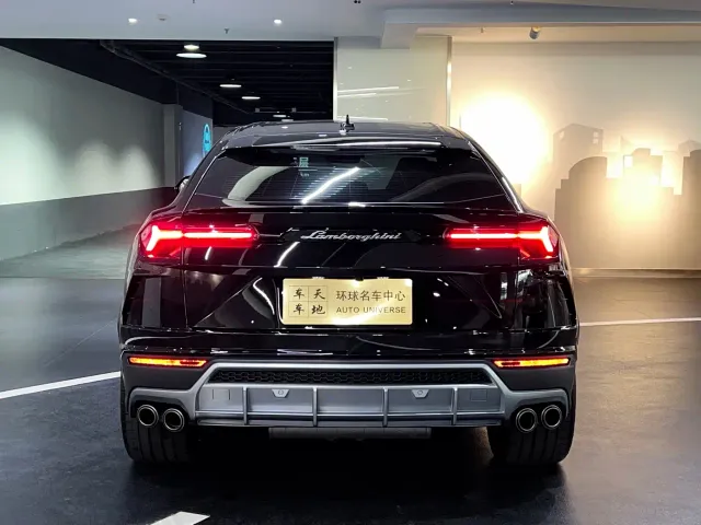 Lamborghini Urus — Фото автомобиля 5
