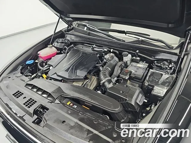 Hyundai Grandeur GN7 — Фото автомобиля 5