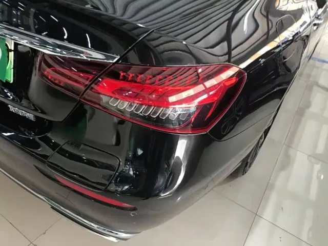 Mercedes-Benz E-Class — Фото автомобиля 7