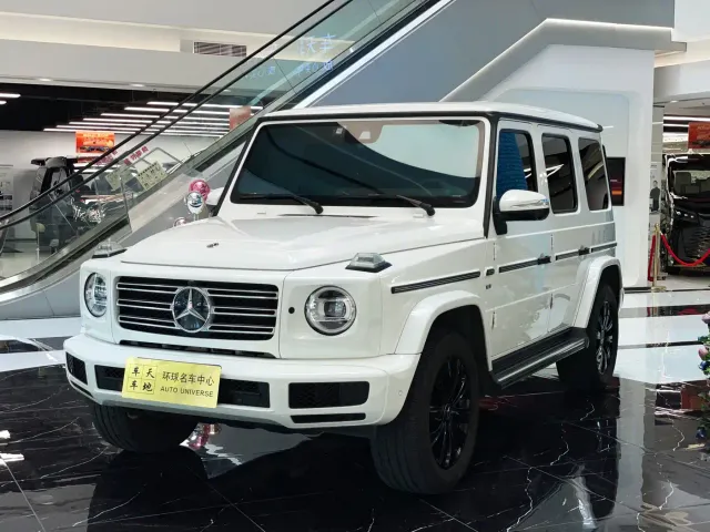 Фотография автомобиля — Mercedes-Benz G-Class