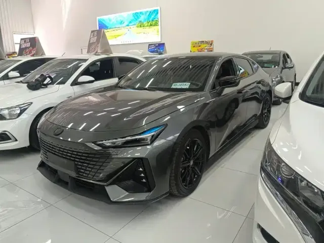 Фотография автомобиля — Changan UNI-V