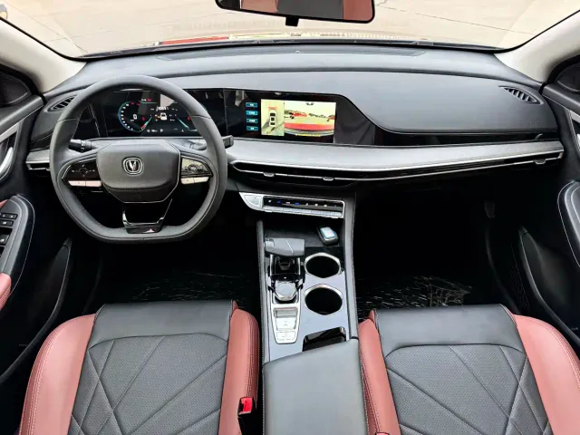 Changan Eado — Фото автомобиля 9
