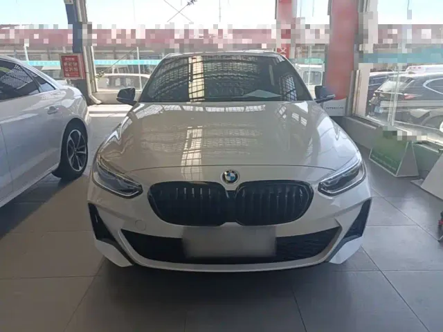 BMW 1 Series — Фото автомобиля 2