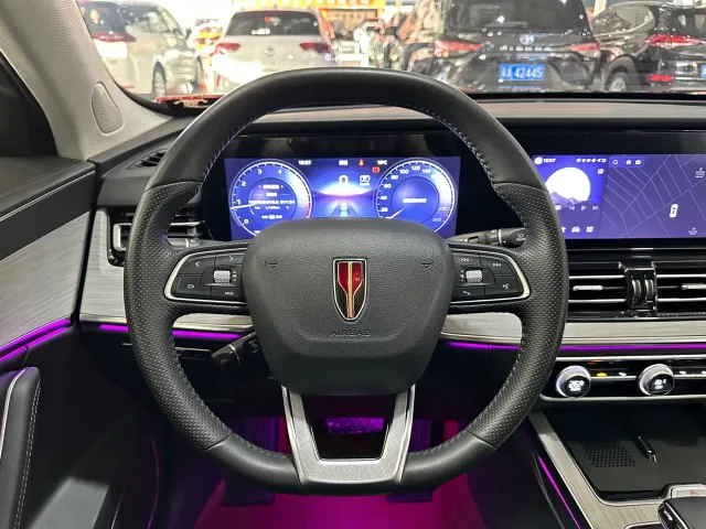 Hongqi HS5 — Фото автомобиля 5