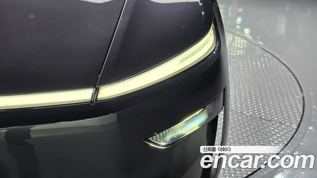 Tesla Model Y — Фото автомобиля 22