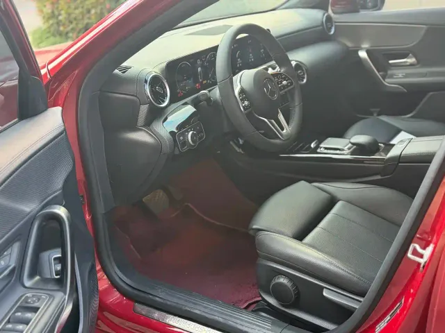 Mercedes-Benz A-Class — Фото автомобиля 4