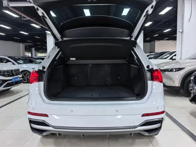 Audi Q3 — Фото автомобиля 21