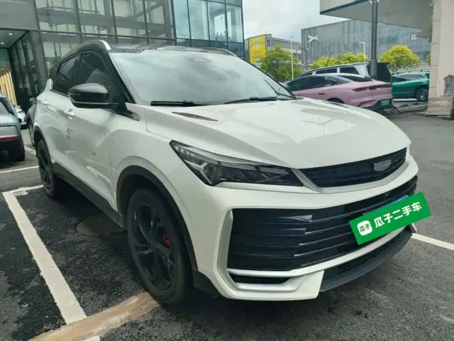 Geely Binyue — Фото автомобиля 3