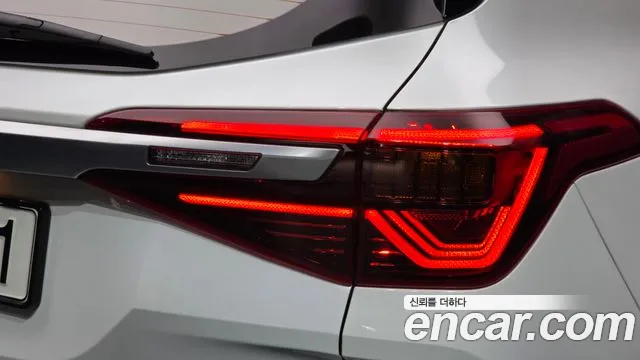 Kia Seltos — Фото автомобиля 23