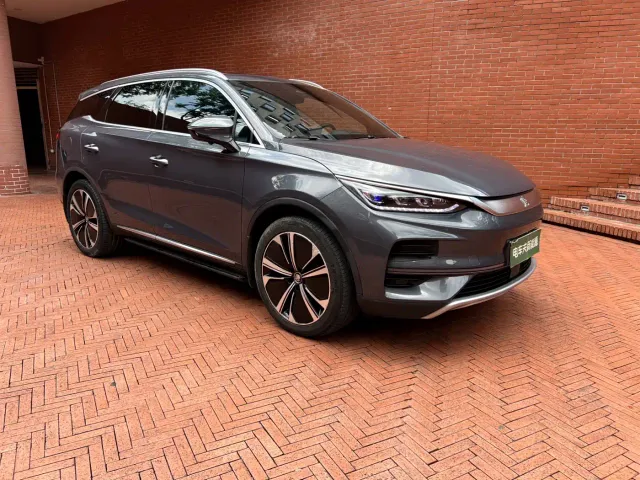 BYD Tang — Фото автомобиля 3