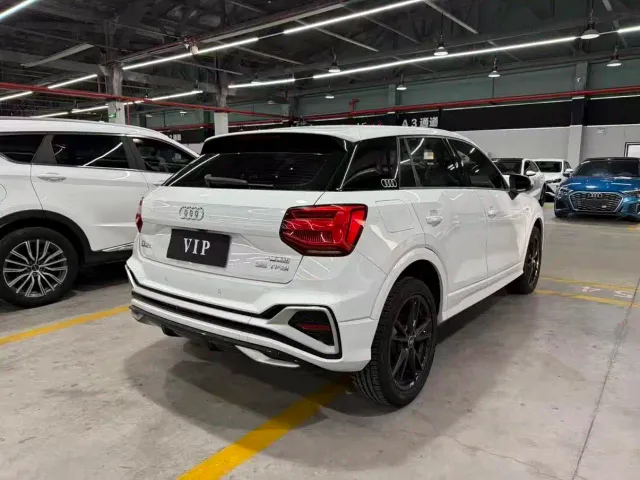 Audi Q2L — Фото автомобиля 6