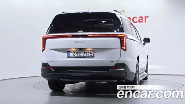 Kia Carnival 4th Gen — Фото автомобиля 4