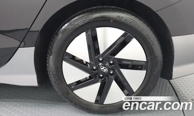 Hyundai Ioniq 6 — Фото автомобиля 6