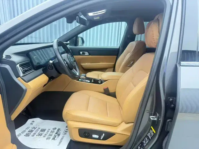 Li Auto ONE — Фото автомобиля 8