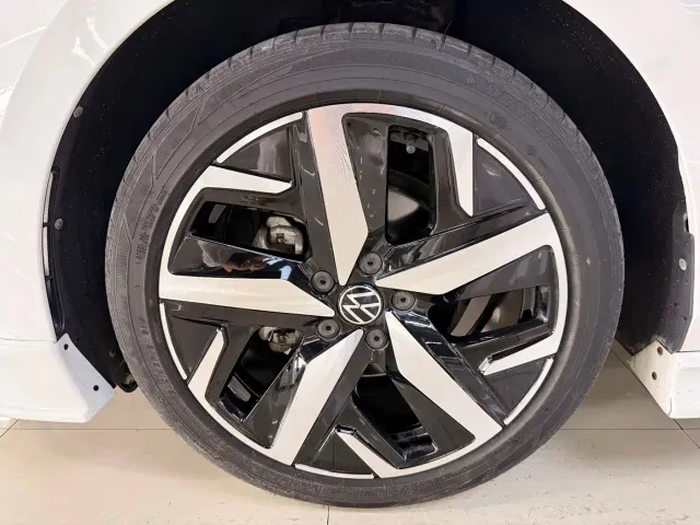 Volkswagen Lamando — Фото автомобиля 11