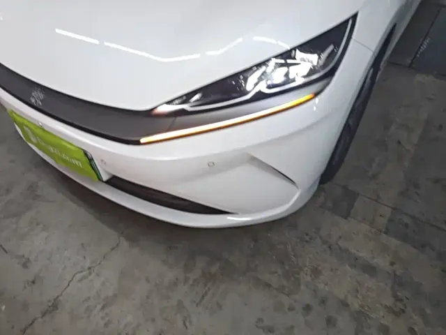 BYD Qin L — Фото автомобиля 23