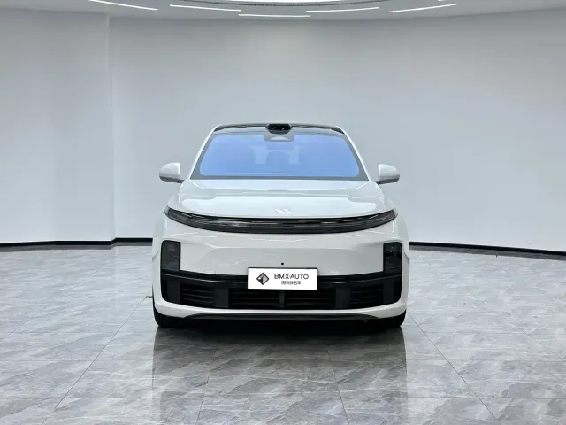 Li Auto L7 — Фото автомобиля 2