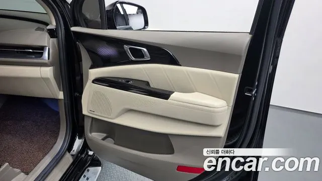 Kia Canival Carnival 4 поколение Дизель 7 мест Hi-Limousine — Фото автомобиля 19