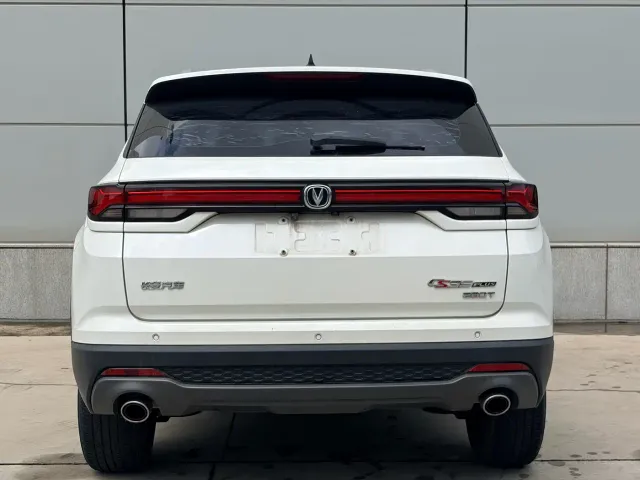 Changan CS35 Plus — Фото автомобиля 5