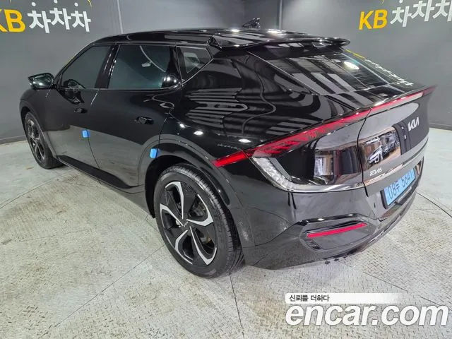 Kia EV6 — Фото автомобиля 4