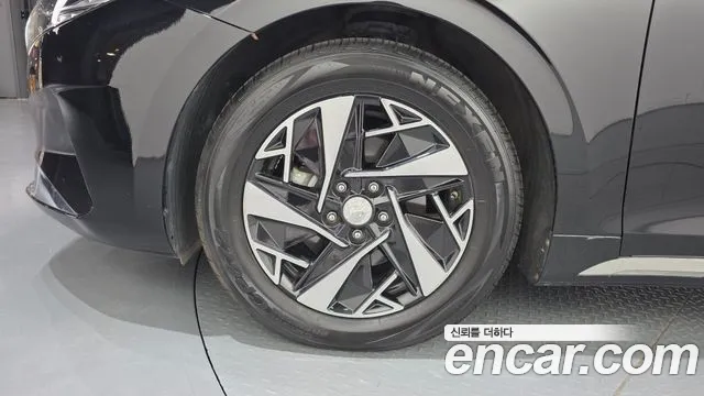Hyundai Grandeur (New) Hybrid — Фото автомобиля 5