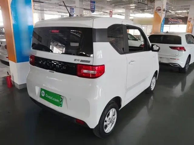 Wuling Hongguang Mini EV — Фото автомобиля 6