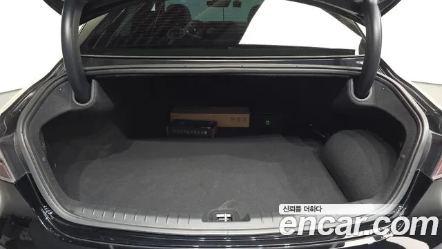 Hyundai Grandeur (New) Hybrid — Фото автомобиля 27