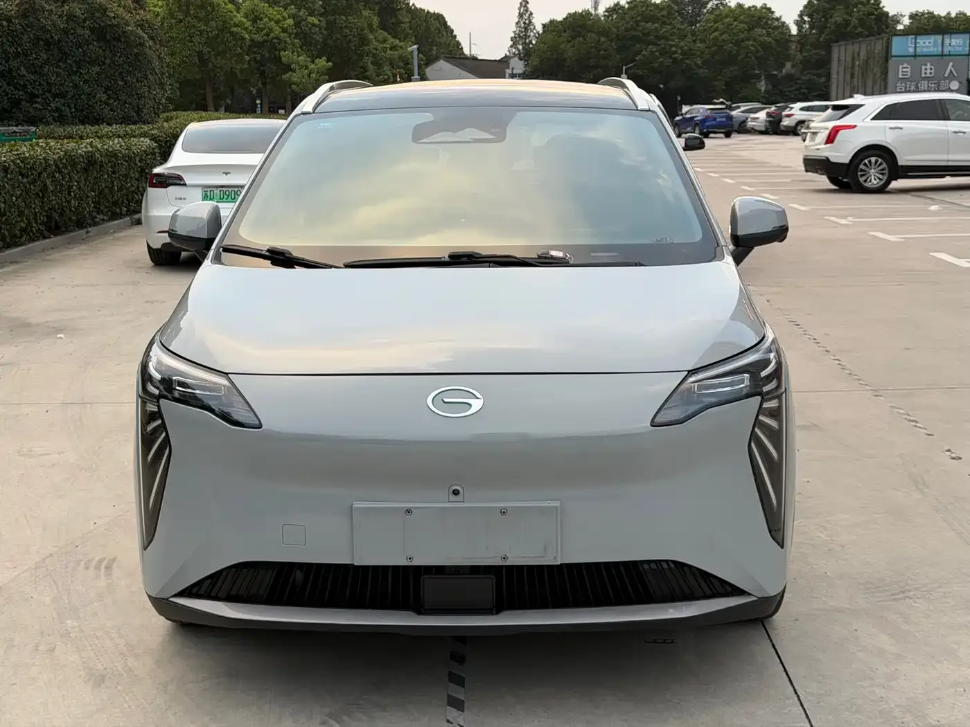 Aion AION Y 2023 Plus 510 Smart Leader Edition — Фото автомобиля 2