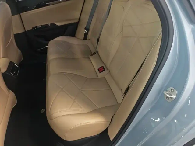 Geely Galaxy L6 — Фото автомобиля 16
