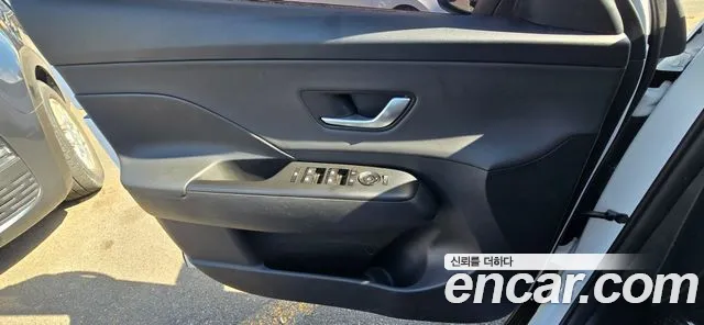 Hyundai Kona SX2 — Фото автомобиля 14