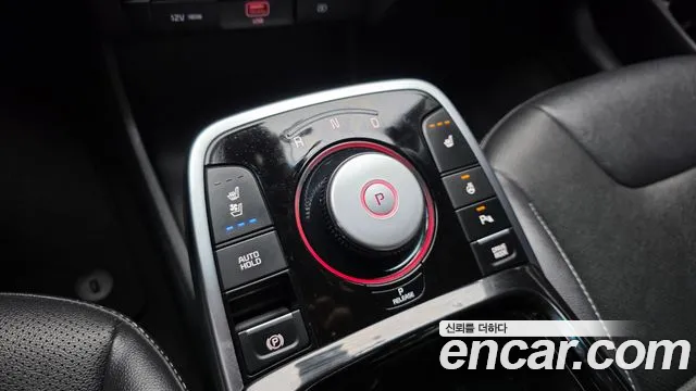 Kia Niro — Фото автомобиля 12
