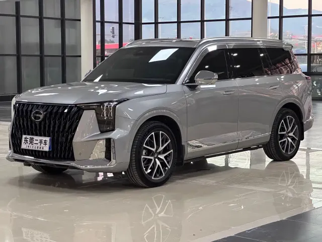Фотография автомобиля — GAC Trumpchi GS8