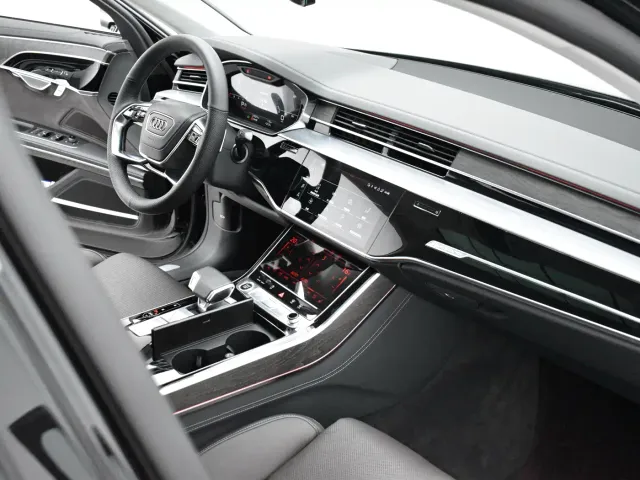 Audi A8 — Фото автомобиля 9