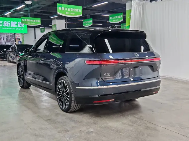 Nio ES8 — Фото автомобиля 4