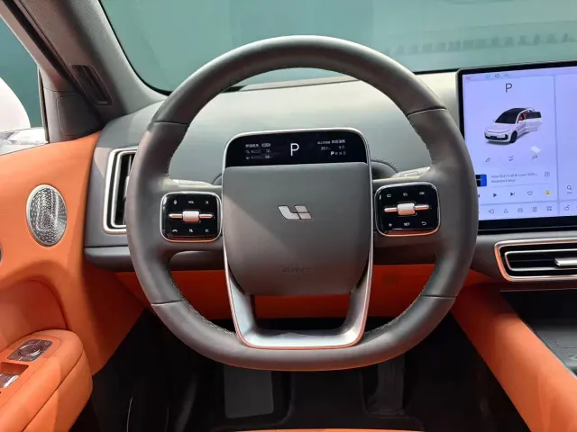 Li Auto L6 — Фото автомобиля 11
